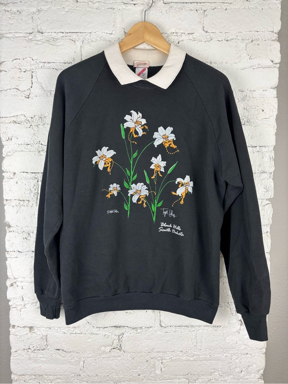 Vintage Pedal Pals Tiger Lily North Dakota Sweatshirt with Tiger Centers